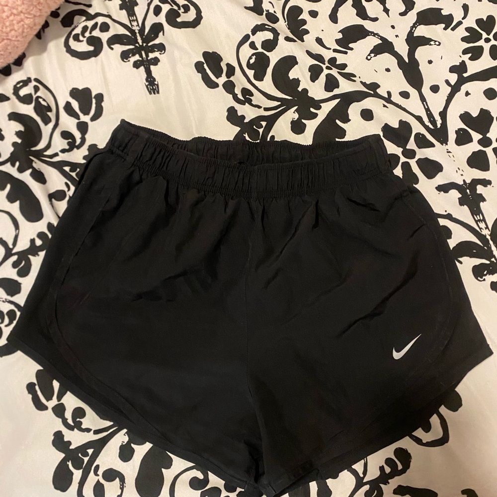 Nike Black Athletic Shorts Lightweight Elastic Waist